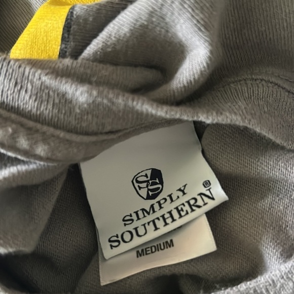 Simply Southern Don’t tread on me CRAB T Shirt Size Medium - Picture 4 of 4